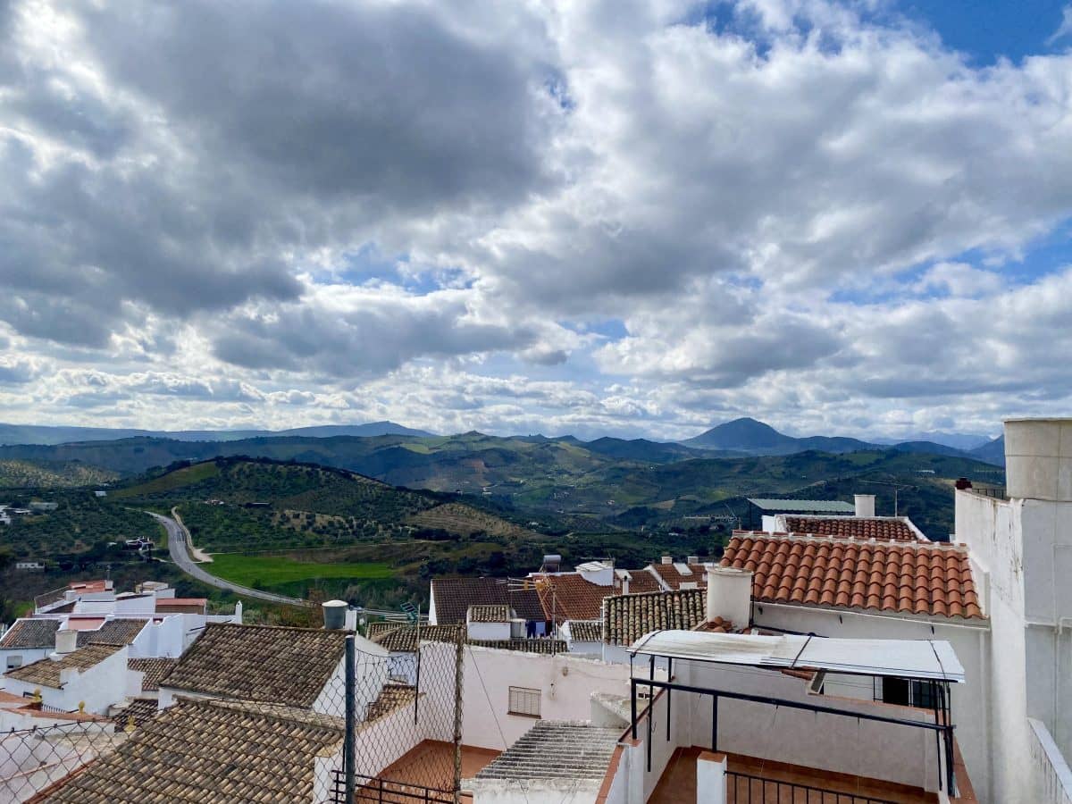 4 bedroom Townhouse for sale in Olvera - € 95,000 (Ref: 8848145)