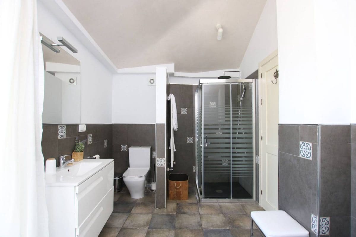 9 soveværelse Hotel til salg i Zahara de la Sierra - € 1.200.000 (Ref: 8880885)