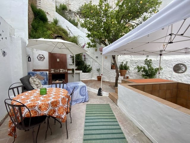 3 bedroom Townhouse for sale in Olvera - € 88,000 (Ref: 8981421)