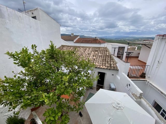 3 bedroom Townhouse for sale in Olvera - € 88,000 (Ref: 8981421)