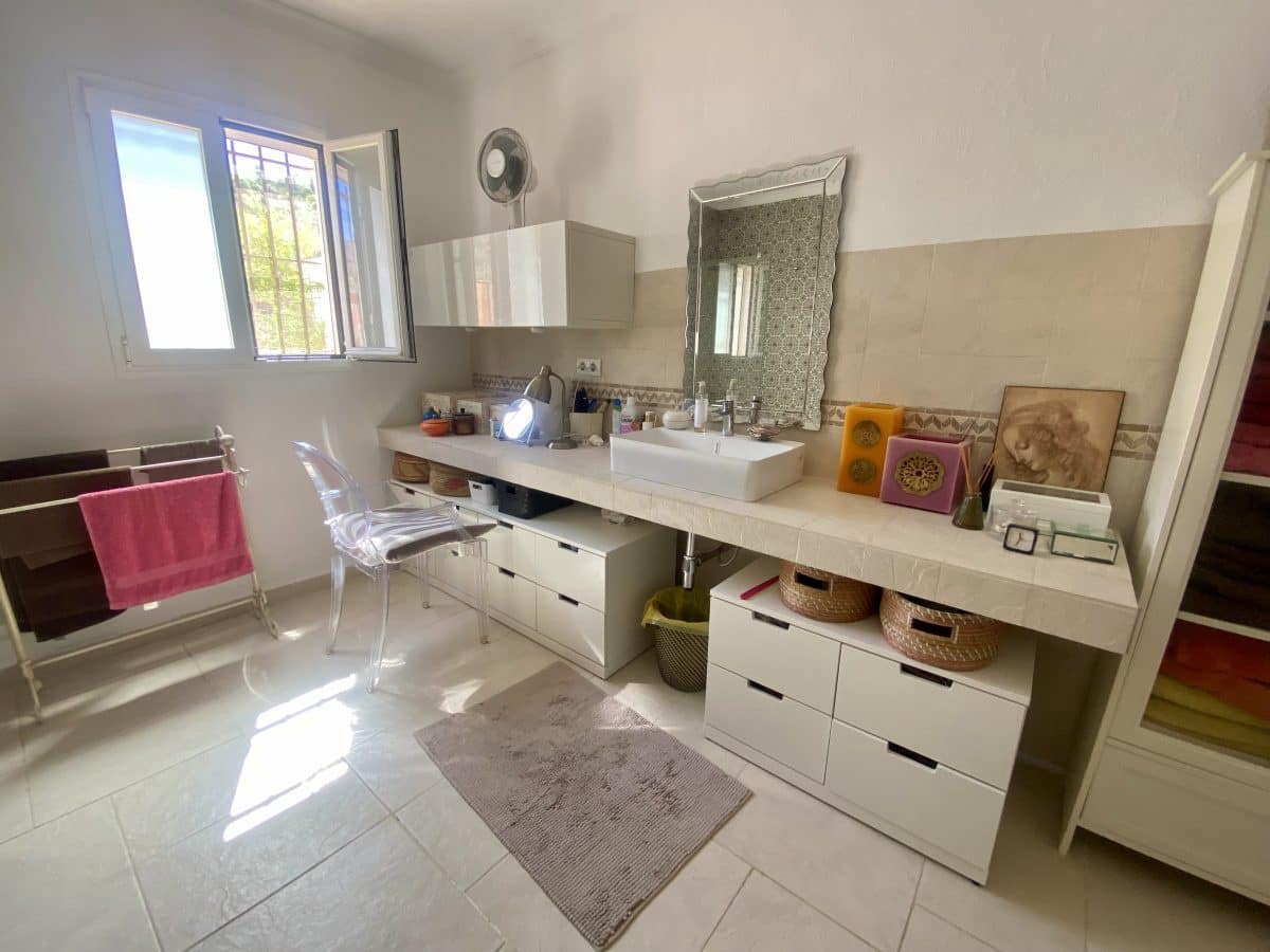 2 soveværelse Finca/Landehus til salg i Algodonales med swimmingpool - € 395.000 (Ref: 9000612)