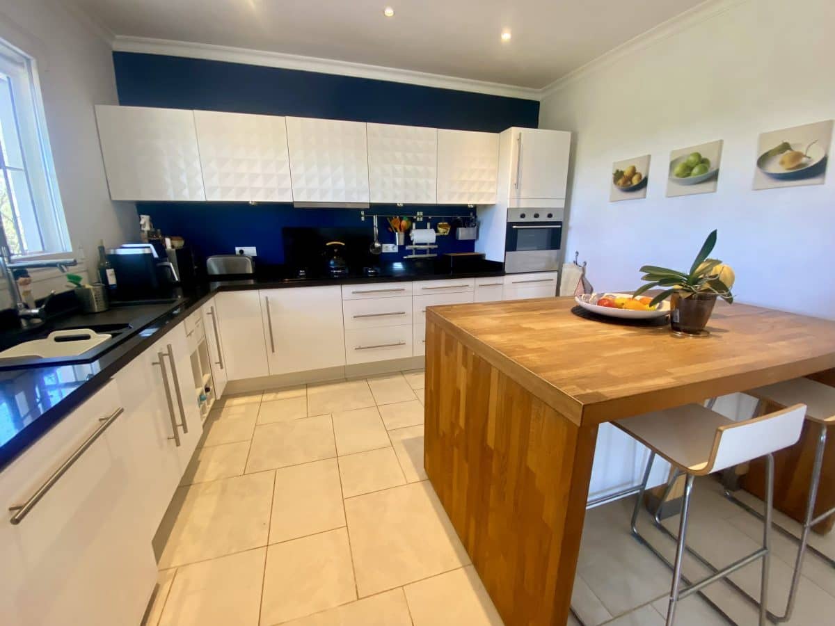 2 soveværelse Finca/Landehus til salg i Algodonales med swimmingpool - € 395.000 (Ref: 9000612)