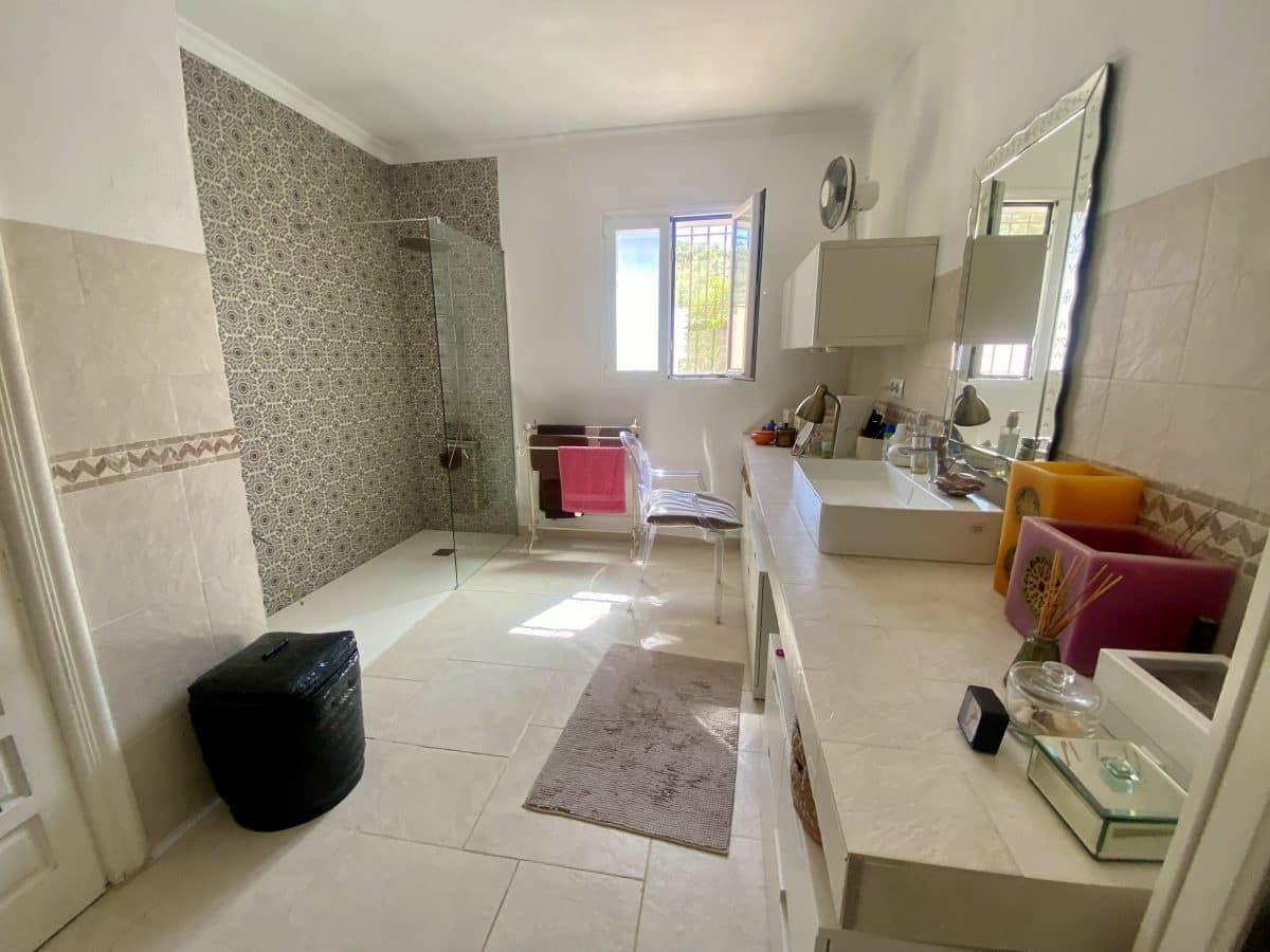 2 soveværelse Finca/Landehus til salg i Algodonales med swimmingpool - € 395.000 (Ref: 9000612)