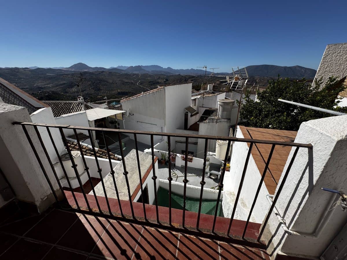 3 soverom Hus til salgs i Olvera - € 80 000 (Ref: 9129212)