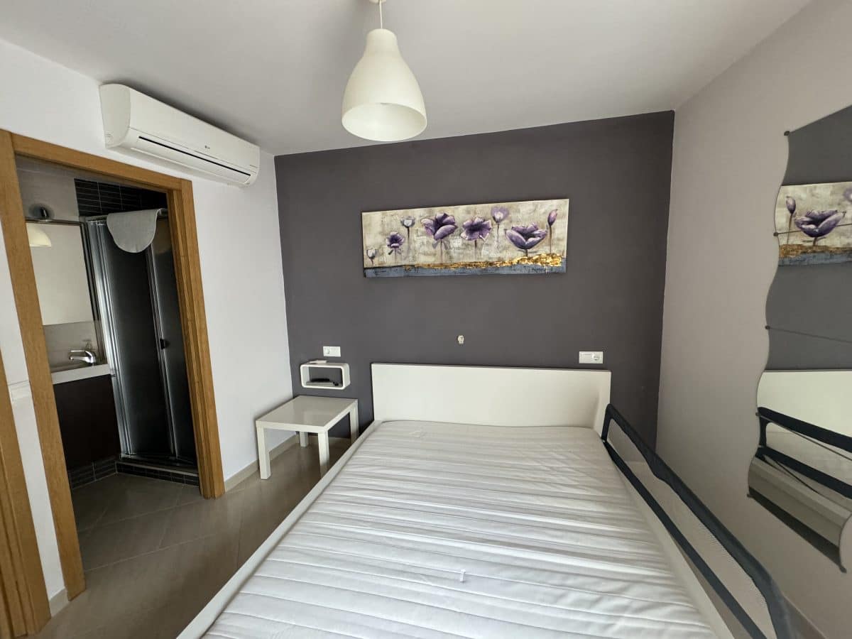 2 bedroom Townhouse for sale in Olvera - € 59,000 (Ref: 9274660)