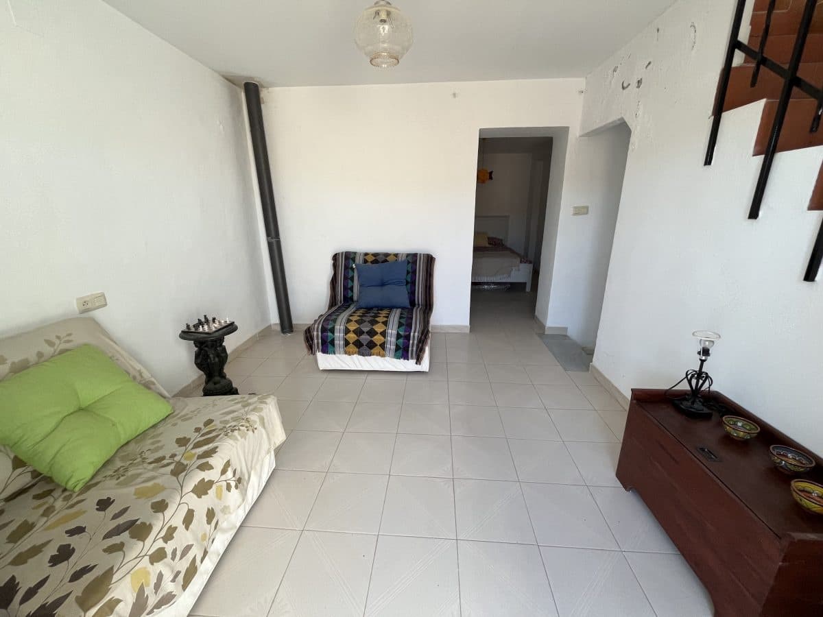 2 bedroom Townhouse for sale in Olvera - € 42,000 (Ref: 9356529)