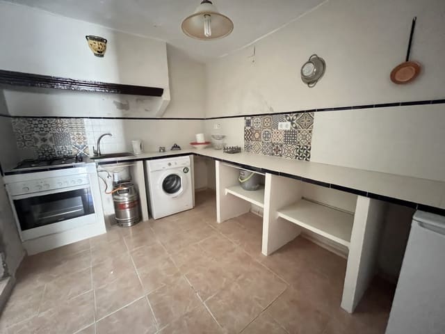 2 bedroom Townhouse for sale in Olvera - € 42,000 (Ref: 9356529)