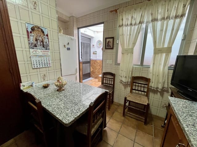 5 Zimmer Haus zu verkaufen in Olvera - 125.000 € (Ref: 9424122)