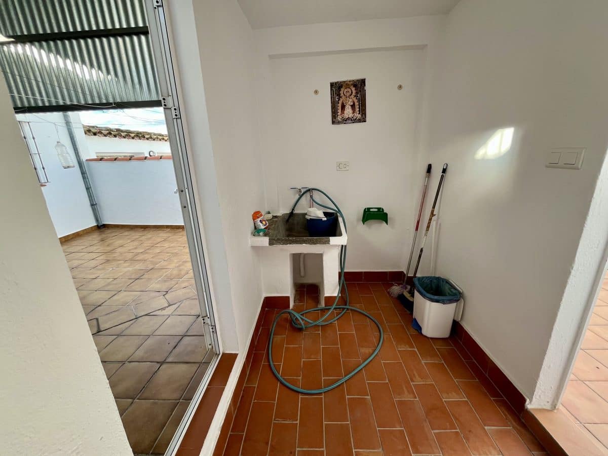 5 slaapkamer Huis te koop in Olvera - € 125.000 (Ref: 9424122)