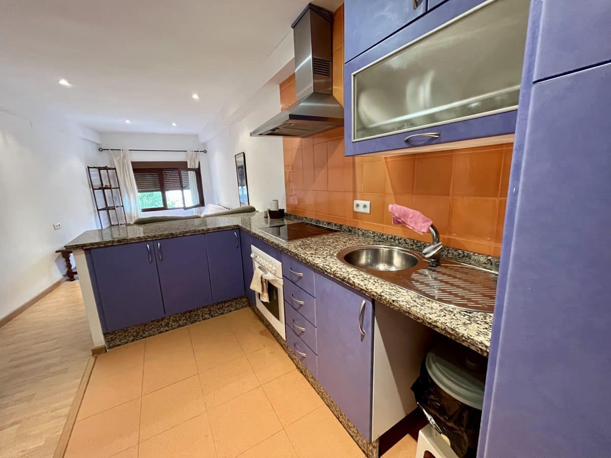 Apartment for sale in Olvera - € 50,000 (Ref: 9460592)