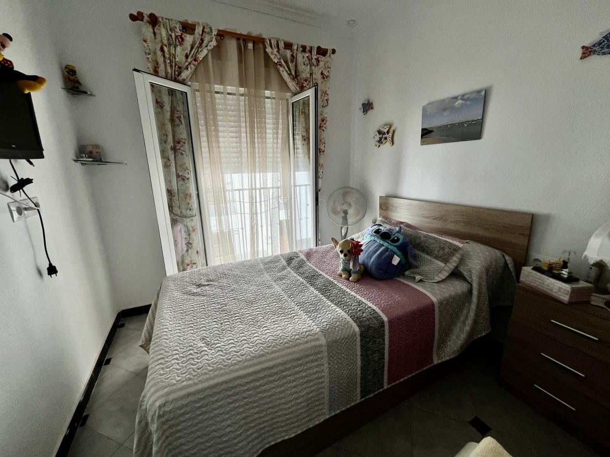 4 bedroom Townhouse for sale in Algodonales - € 132,000 (Ref: 9460592)