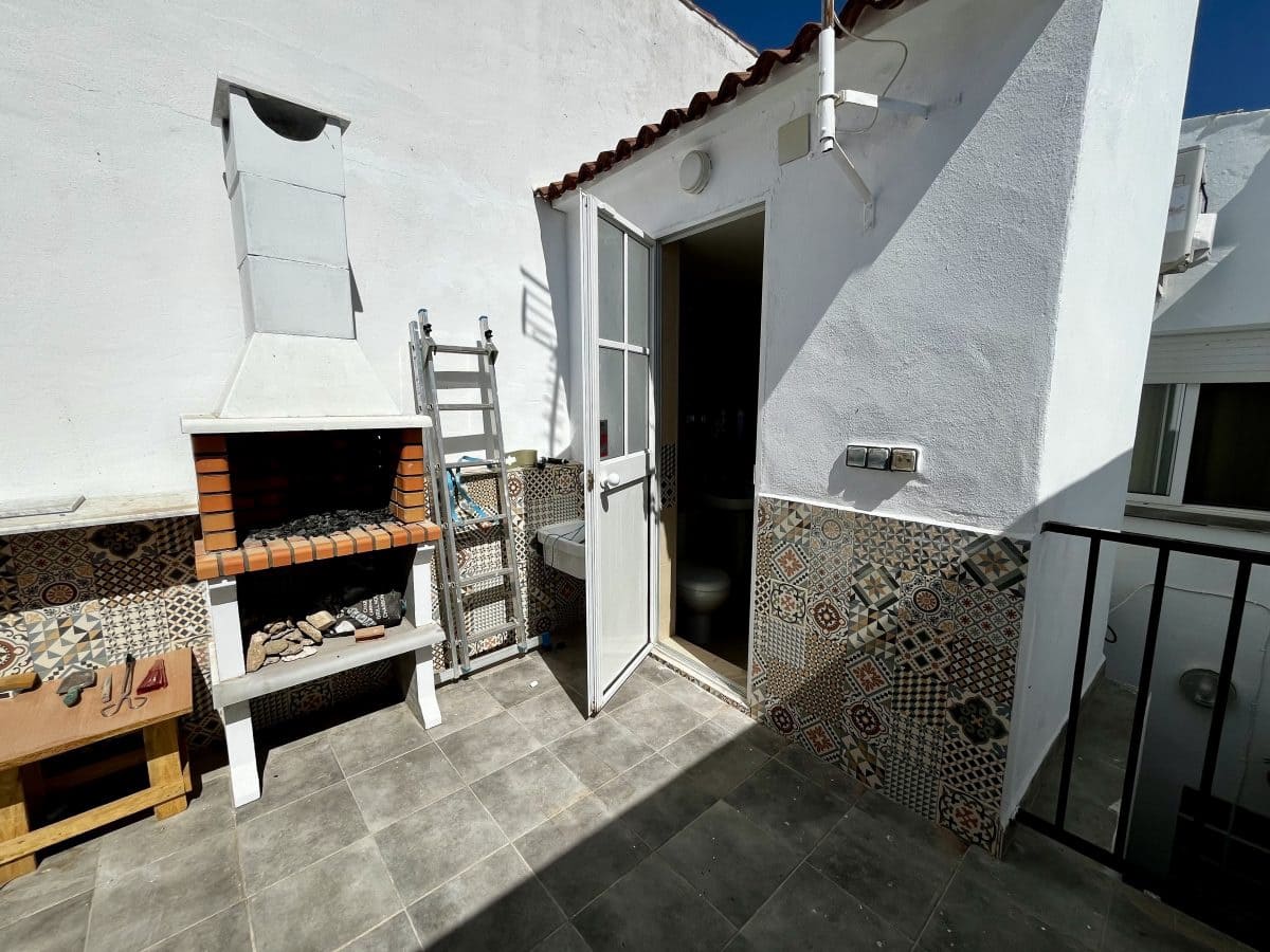 4 bedroom Townhouse for sale in Algodonales - € 132,000 (Ref: 9460592)