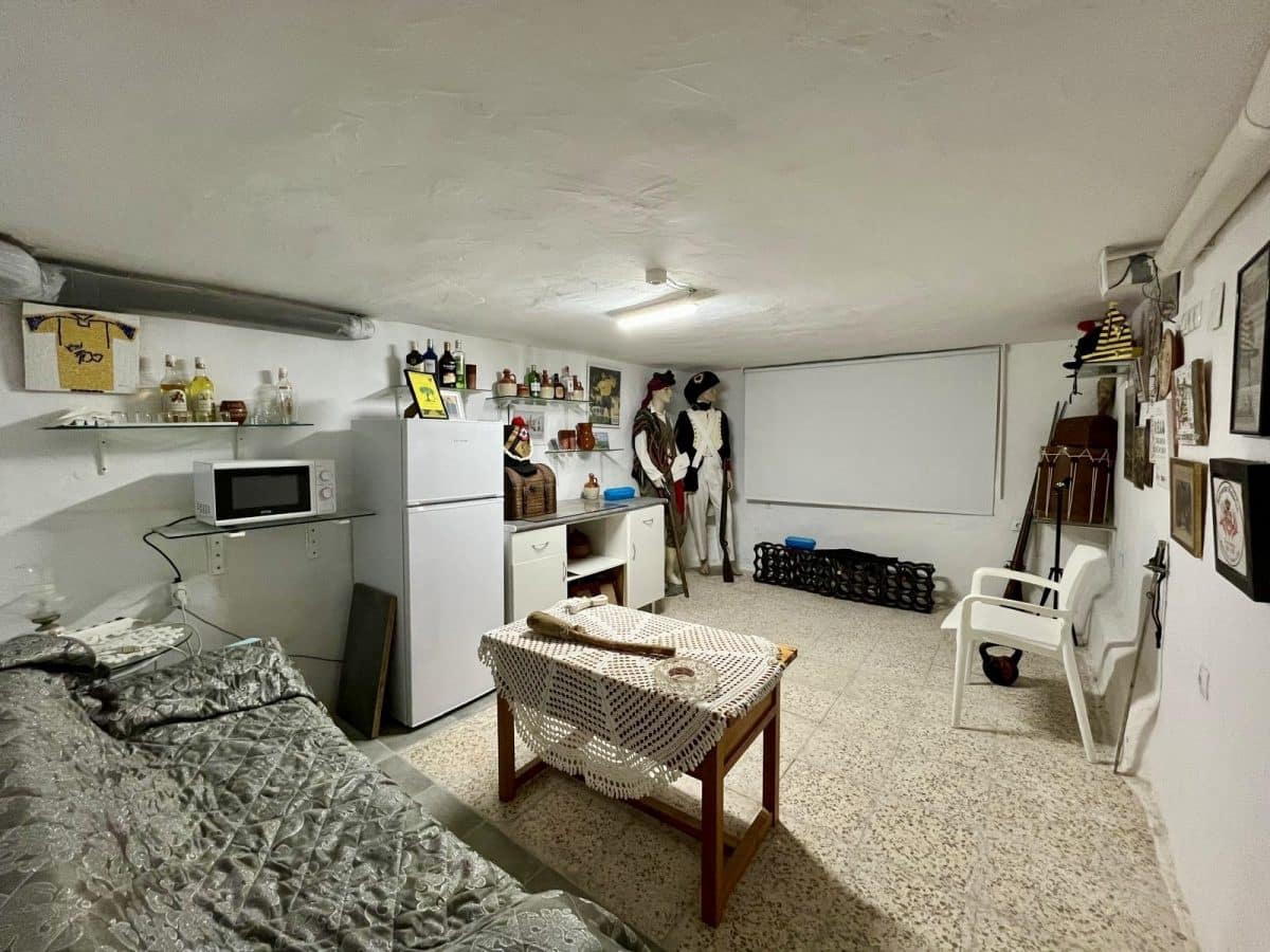 4 bedroom Townhouse for sale in Algodonales - € 132,000 (Ref: 9460592)
