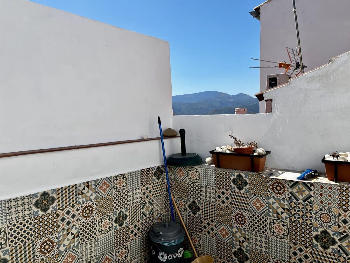 4 bedroom Townhouse for sale in Algodonales - € 132,000 (Ref: 9460592)
