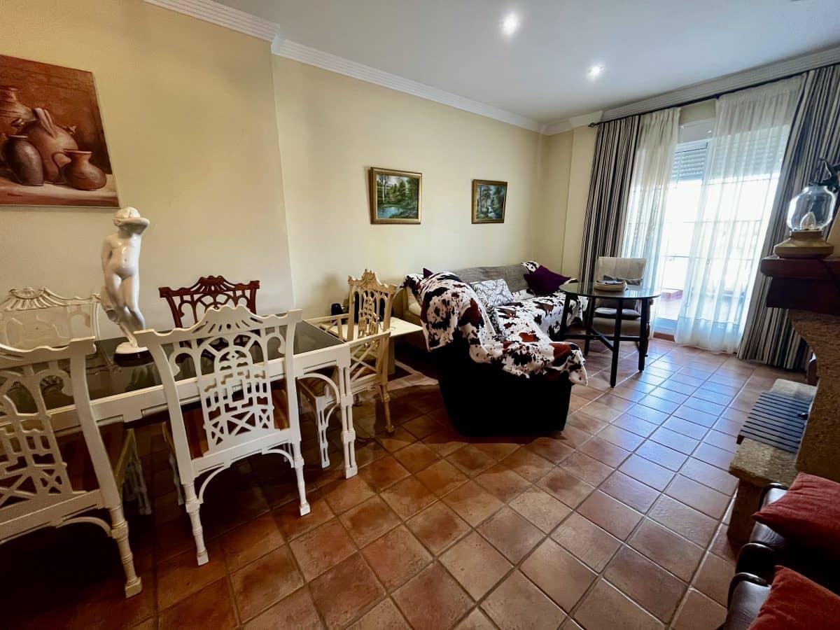3 sypialnia Willa na sprzedaż w Olvera z basenem garażem - 330 000 € (Ref: 9506420)