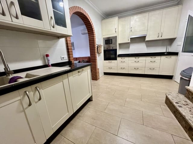 3 makuuhuone Omakotitalo myytävänä paikassa Montecorto - 115 000 € (Ref: 9511126)