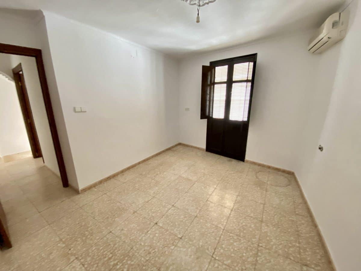 2 sypialnia Dom na sprzedaż w Olvera - 60 000 € (Ref: 9511126)