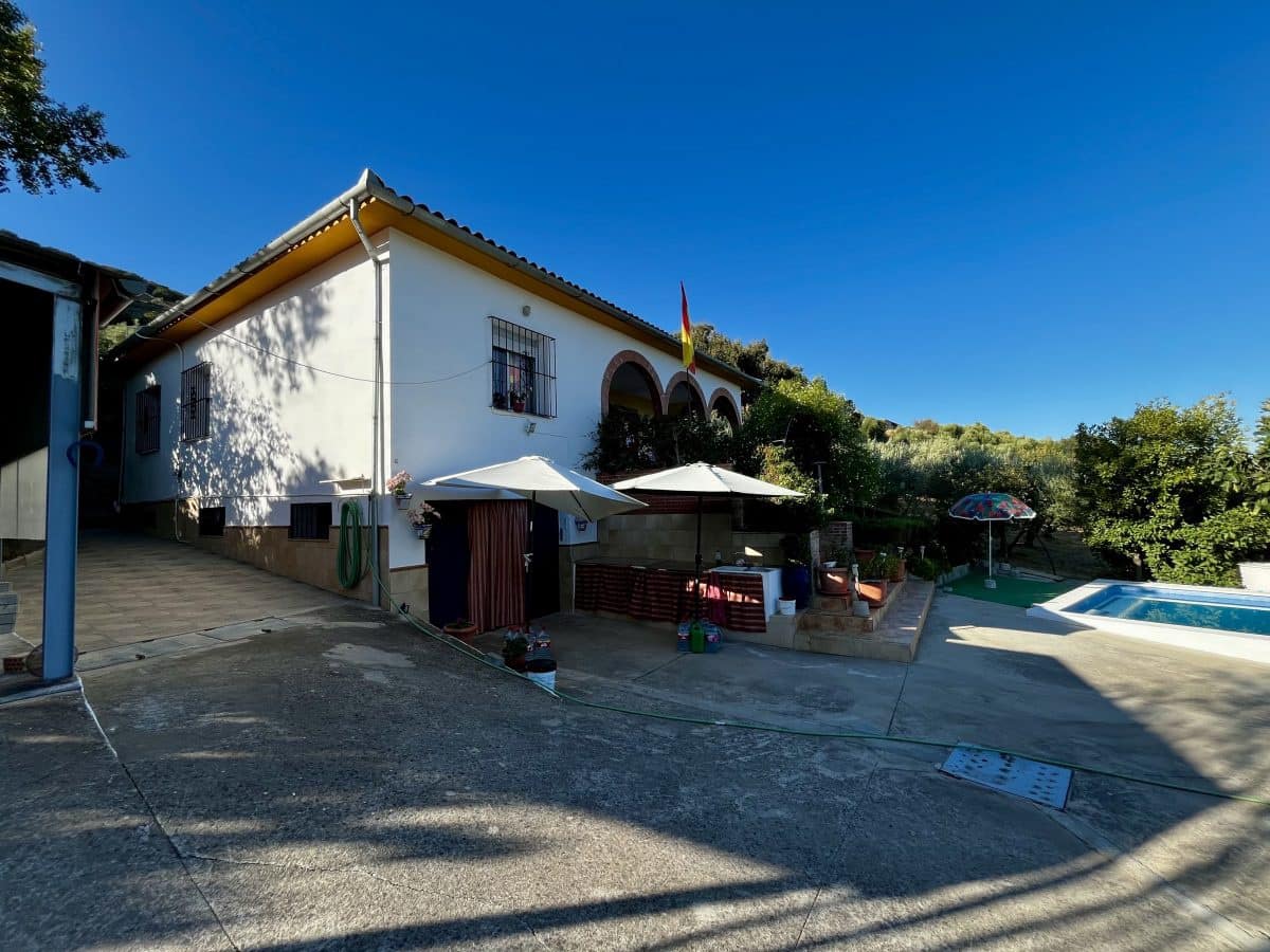 4 quarto Moradia para venda em Olvera com piscina - 380 000 € (Ref: 9517862)