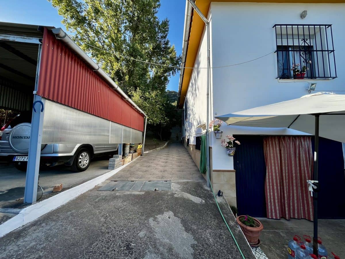 4 quarto Moradia para venda em Olvera com piscina - 380 000 € (Ref: 9517862)