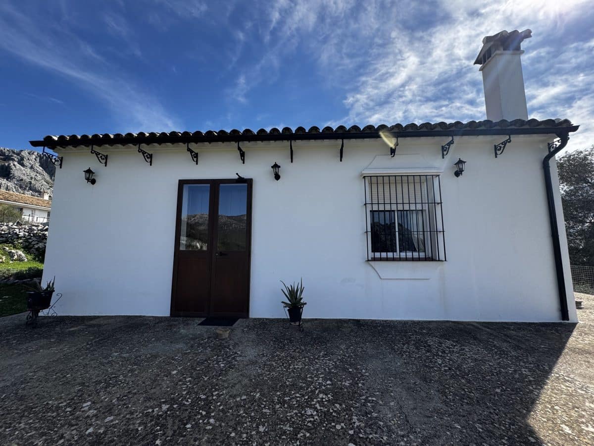 3 bedroom Finca/Country House for sale in Benaocaz - € 255,000 (Ref: 9669094)