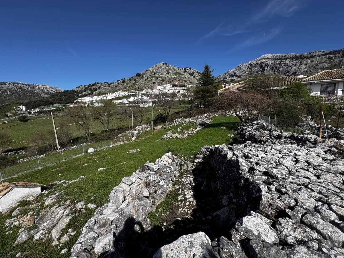 3 bedroom Finca/Country House for sale in Benaocaz - € 255,000 (Ref: 9669094)