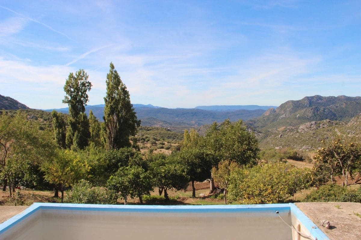 4 Zimmer Finca/Landgut zu verkaufen in Benaocaz - 360.000 € (Ref: 9669095)