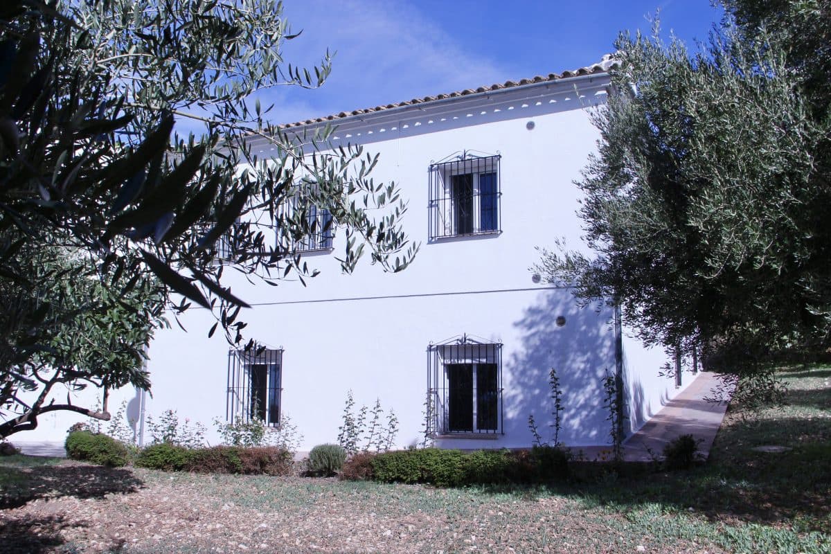 4 Zimmer Finca/Landgut zu verkaufen in Benaocaz - 360.000 € (Ref: 9669095)