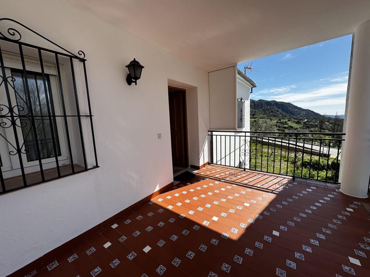 4 bedroom Finca/Country House for sale in Benaocaz - € 360,000 (Ref: 9669095)