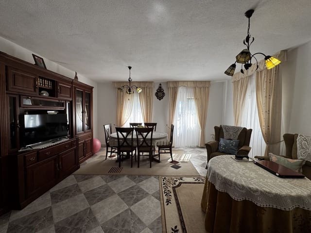 4 soverom Finca/Herregård til salgs i Benaocaz med svømmebasseng garasje - € 360 000 (Ref: 9669095)