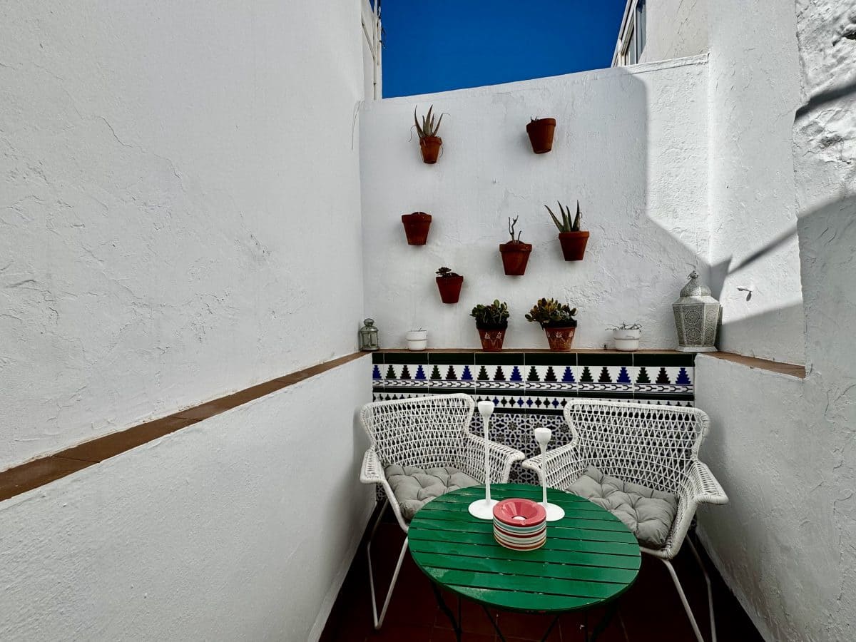 Townhouse for sale in Olvera - € 65,000 (Ref: 9675953)