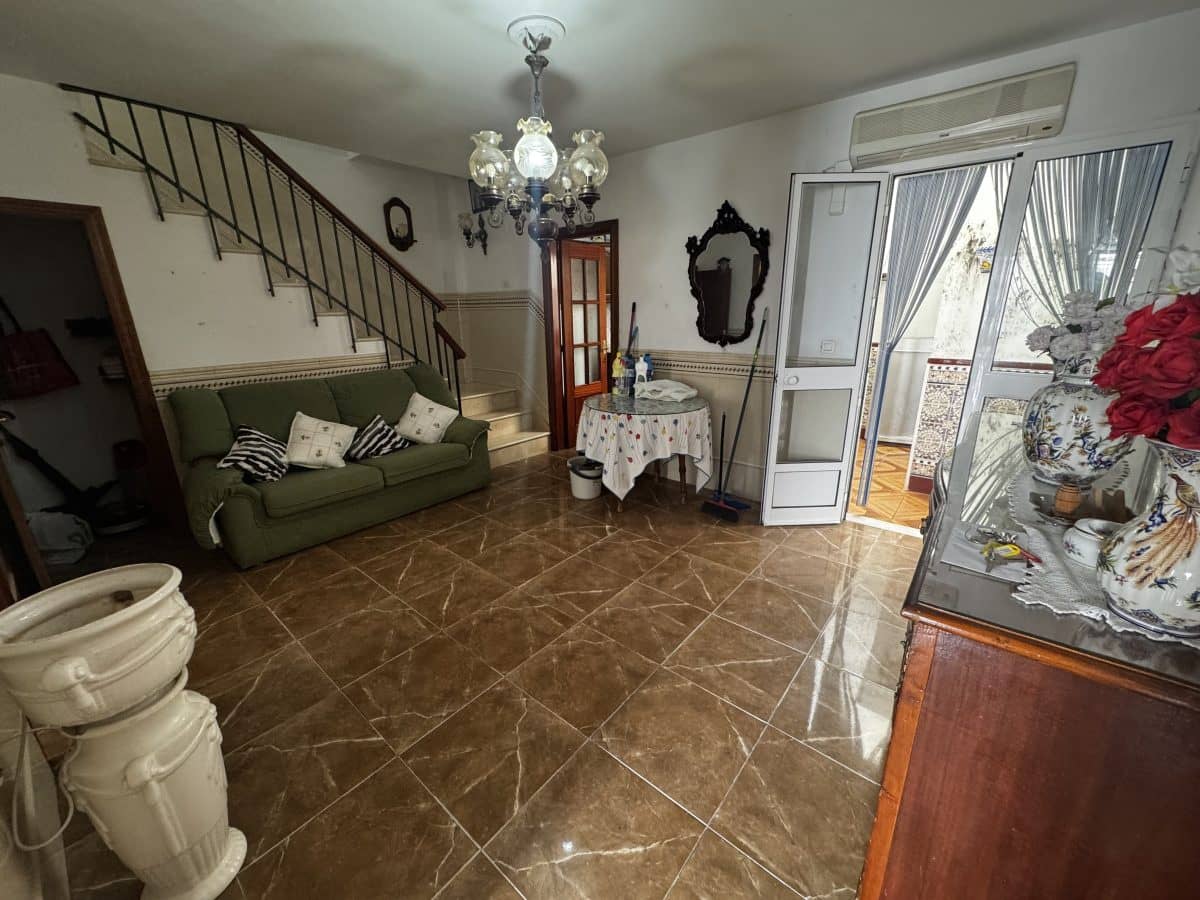 4 soveværelse Byhus til salg i Olvera - € 95.000 (Ref: 9681391)