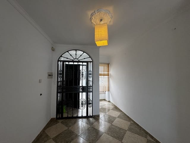 3 sypialnia Dom na sprzedaż w Olvera - 68 995 € (Ref: 9681391)