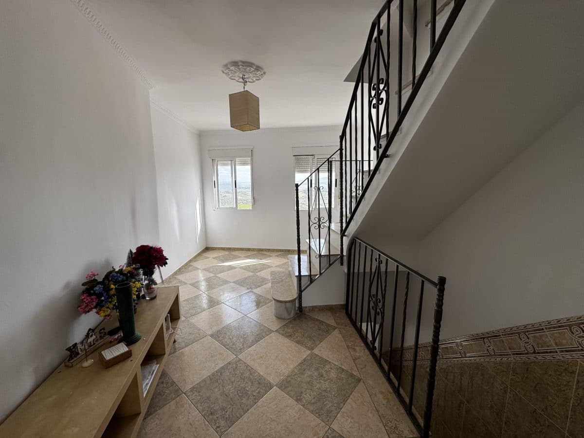 3 bedroom Townhouse for sale in Olvera - € 68,995 (Ref: 9681391)