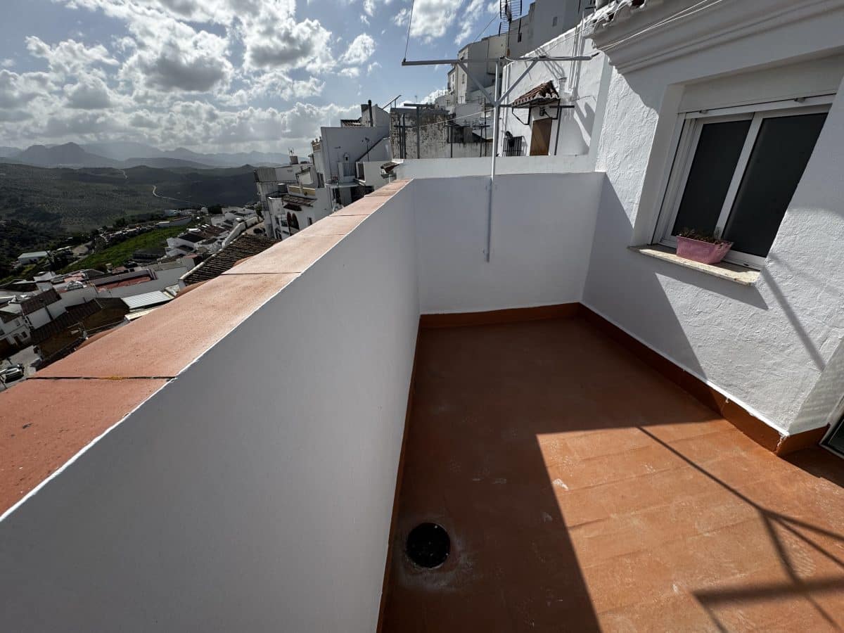 3 bedroom Townhouse for sale in Olvera - € 68,995 (Ref: 9681391)