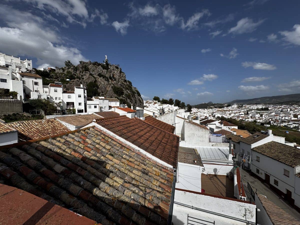 3 bedroom Townhouse for sale in Olvera - € 68,995 (Ref: 9681391)