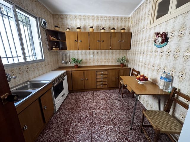 3 soveværelse Byhus til salg i Olvera - € 80.000 (Ref: 9681392)