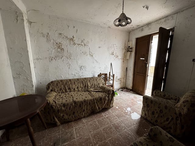 3 soverom Hus til salgs i Olvera - € 30 000 (Ref: 9681393)