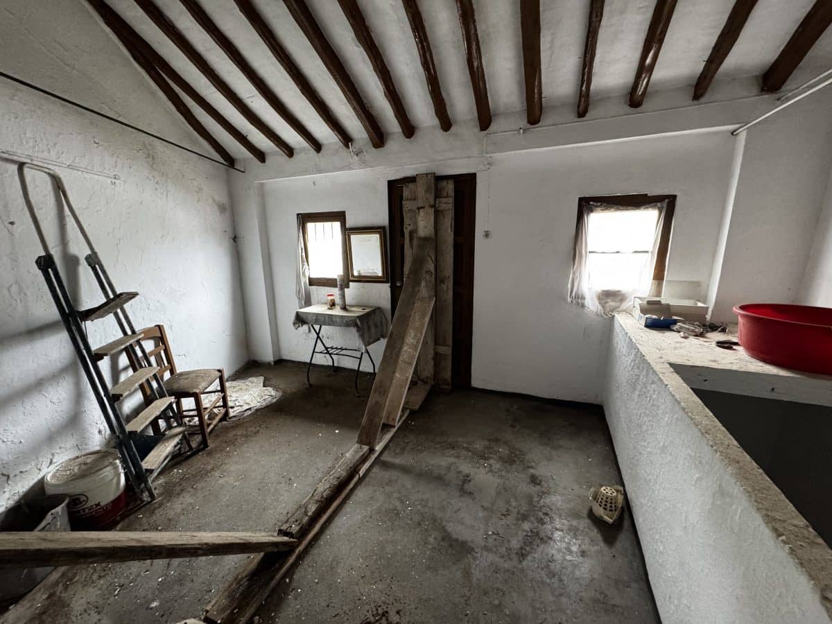 3 soverom Hus til salgs i Olvera - € 30 000 (Ref: 9681393)