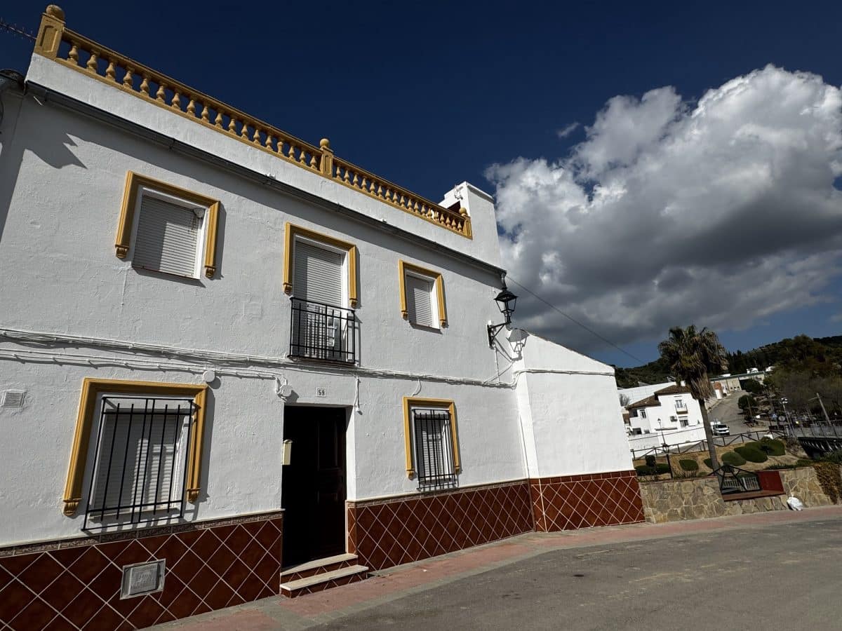 Casa de 5 habitaciones en Torre-Alháquime en venta - 156.000 € (Ref: 9687596)