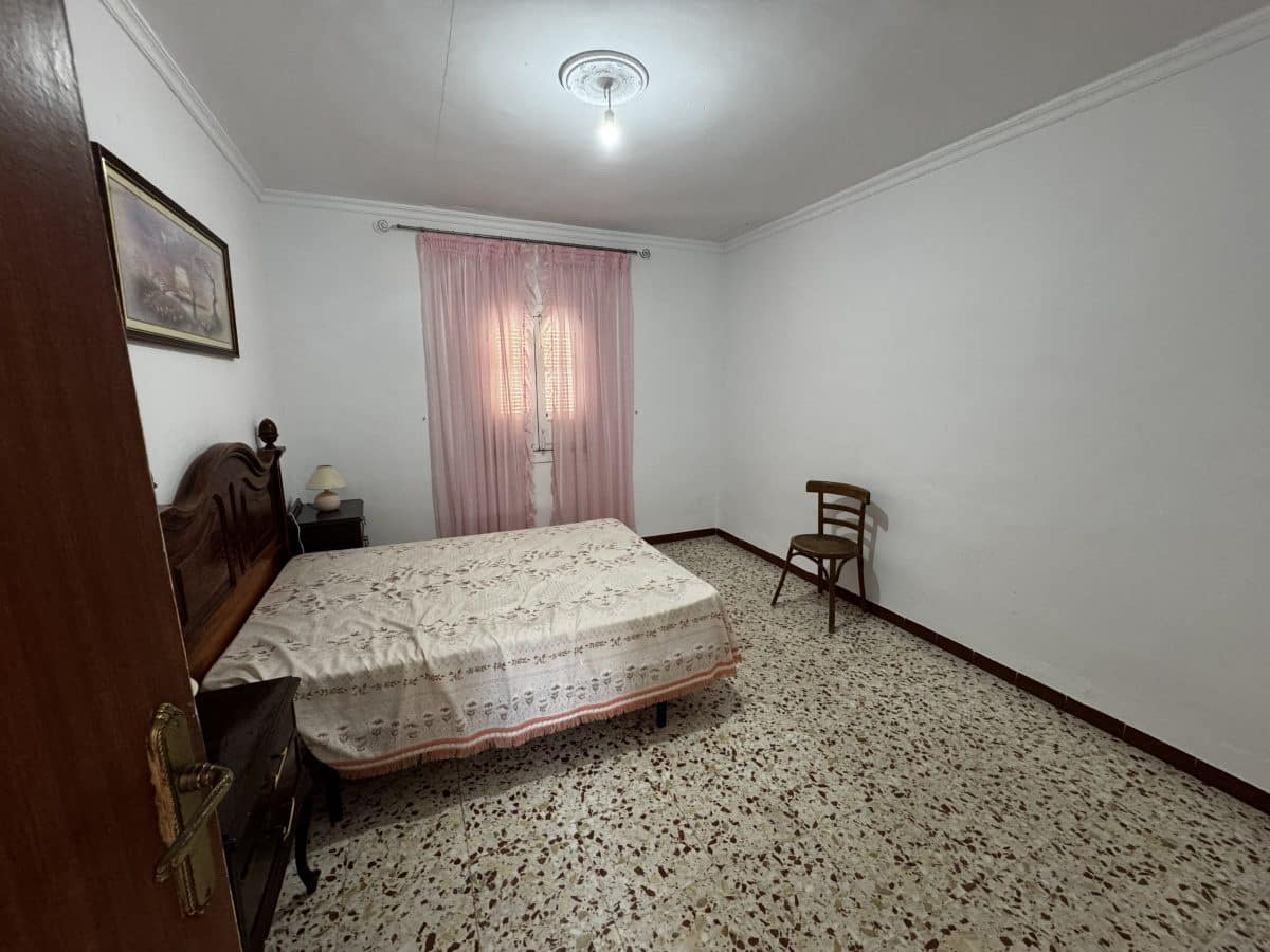 Casa de 5 habitaciones en Torre-Alháquime en venta - 156.000 € (Ref: 9687596)