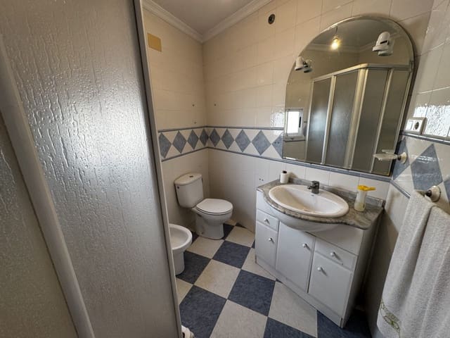 Casa de 5 habitaciones en Torre-Alháquime en venta - 156.000 € (Ref: 9687596)