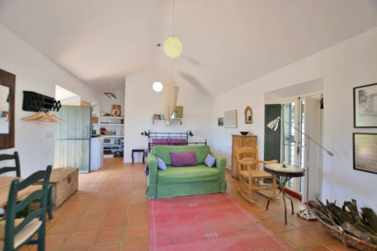 6 bedroom Townhouse for sale in Montejaque - € 495,000 (Ref: 9731559)