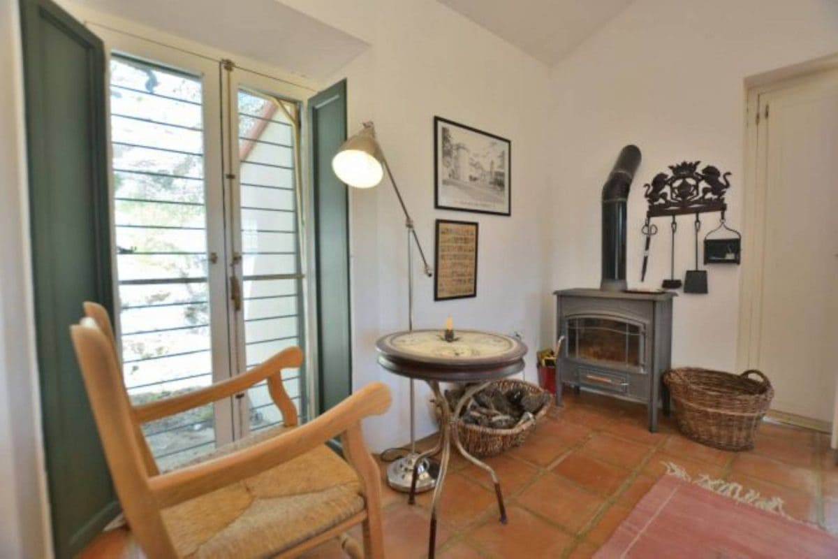 6 bedroom Townhouse for sale in Montejaque - € 495,000 (Ref: 9731559)