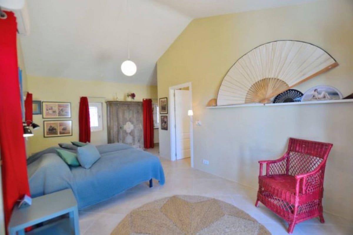 6 bedroom Townhouse for sale in Montejaque - € 495,000 (Ref: 9731559)