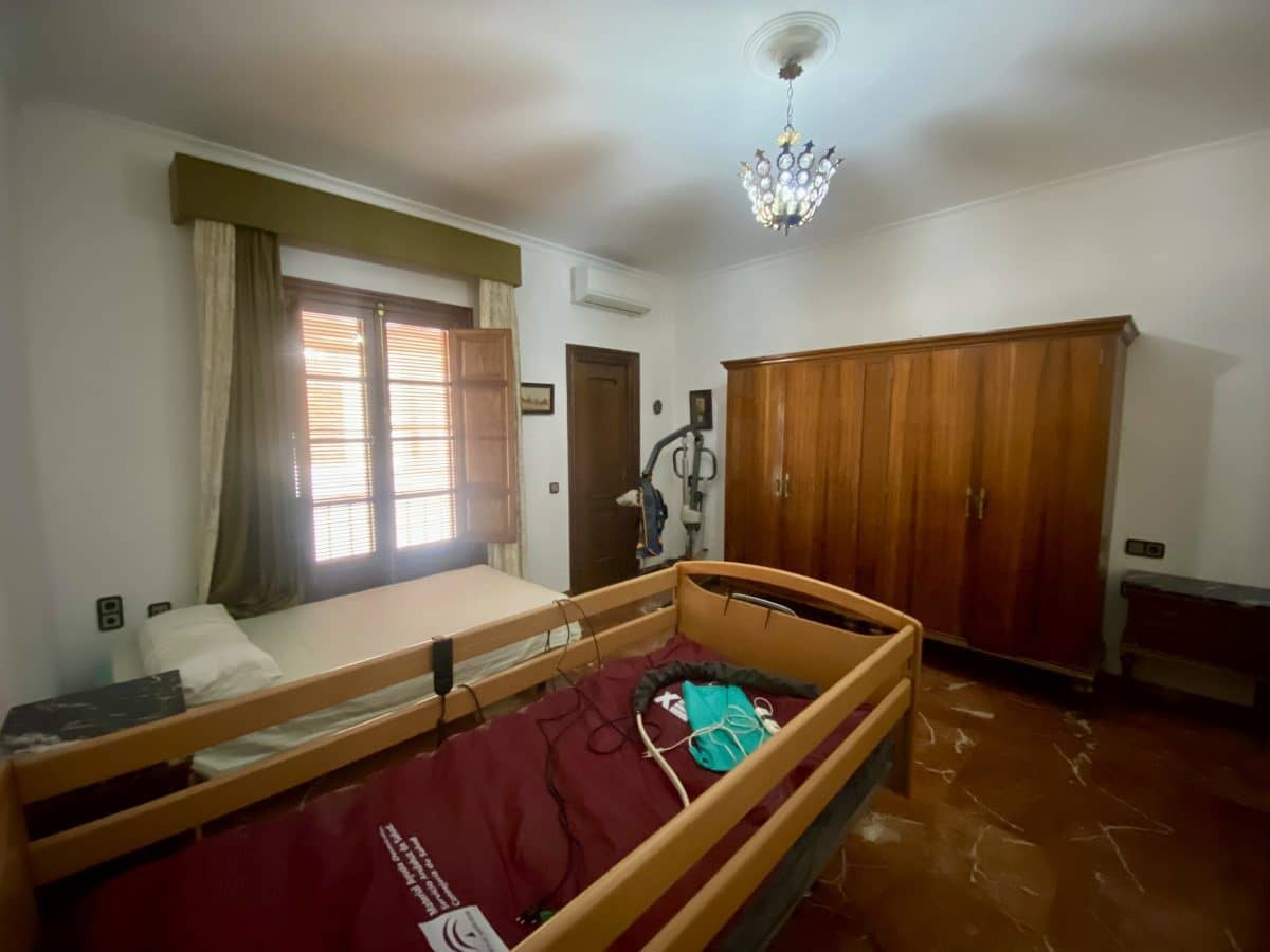 7 slaapkamer Huis te koop in Olvera - € 450.000 (Ref: 9743093)