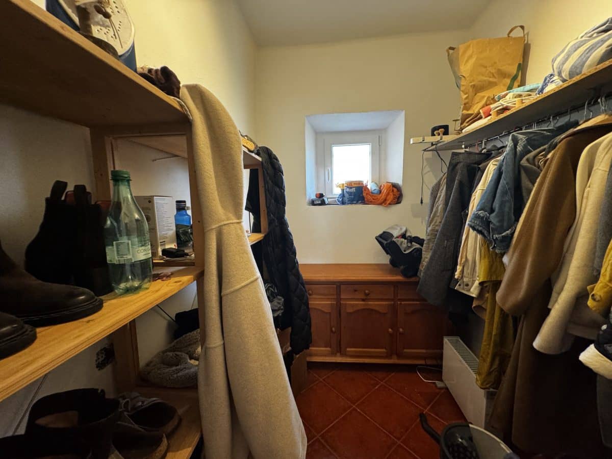 8 soveværelse Finca/Landehus til salg i Setenil de las Bodegas - € 435.000 (Ref: 9747270)