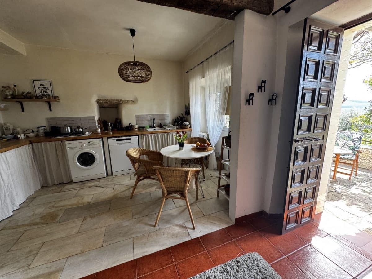 8 soveværelse Finca/Landehus til salg i Setenil de las Bodegas - € 435.000 (Ref: 9747270)