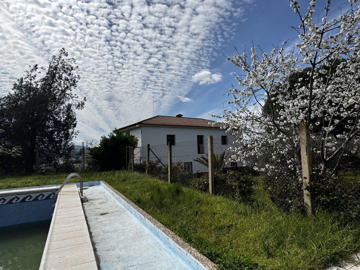 8 soveværelse Finca/Landehus til salg i Setenil de las Bodegas - € 435.000 (Ref: 9747270)