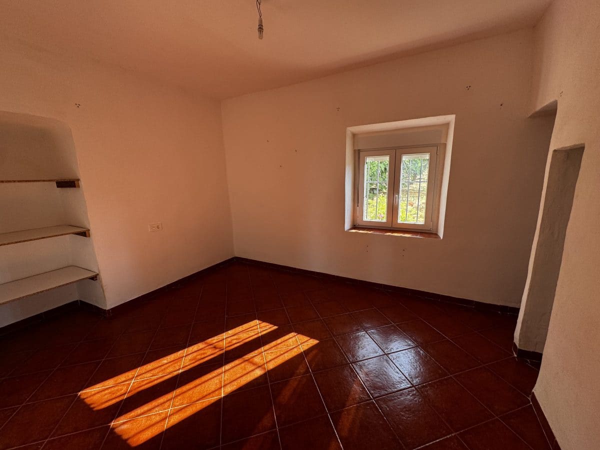 6 soveværelse Finca/Landehus til salg i Setenil de las Bodegas med swimmingpool garage - € 435.000 (Ref: 9747270)