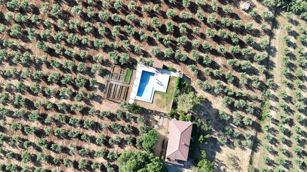 6 soveværelse Finca/Landehus til salg i Setenil de las Bodegas med swimmingpool garage - € 435.000 (Ref: 9747270)